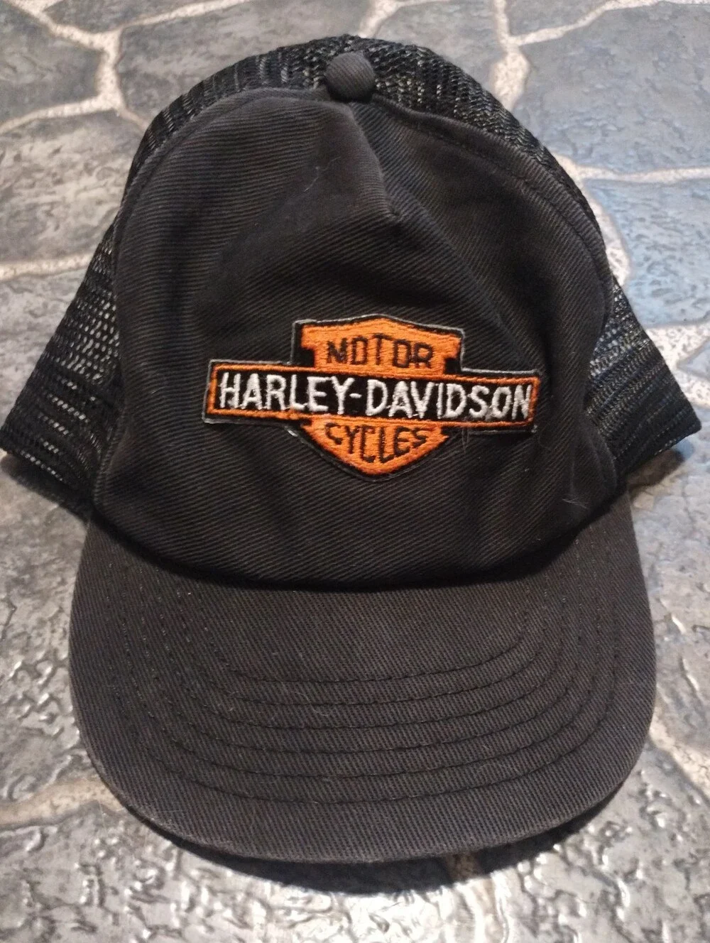 Harley Davidson men's black mesh snap back trucker hat 80s VINTAGE